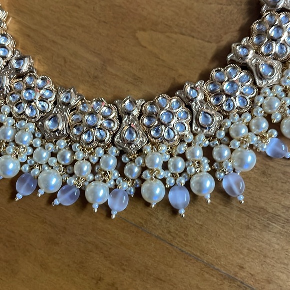 White Pearl Kundan Necklace Set/Kundan Choker/ Bollywood Jewelry/ Indian jewelry - Picture 4 of 5